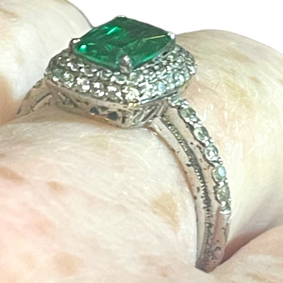 Sterling silver 925 Tacori Fancy green glass CZ dinner ring - Picture 9 of 9